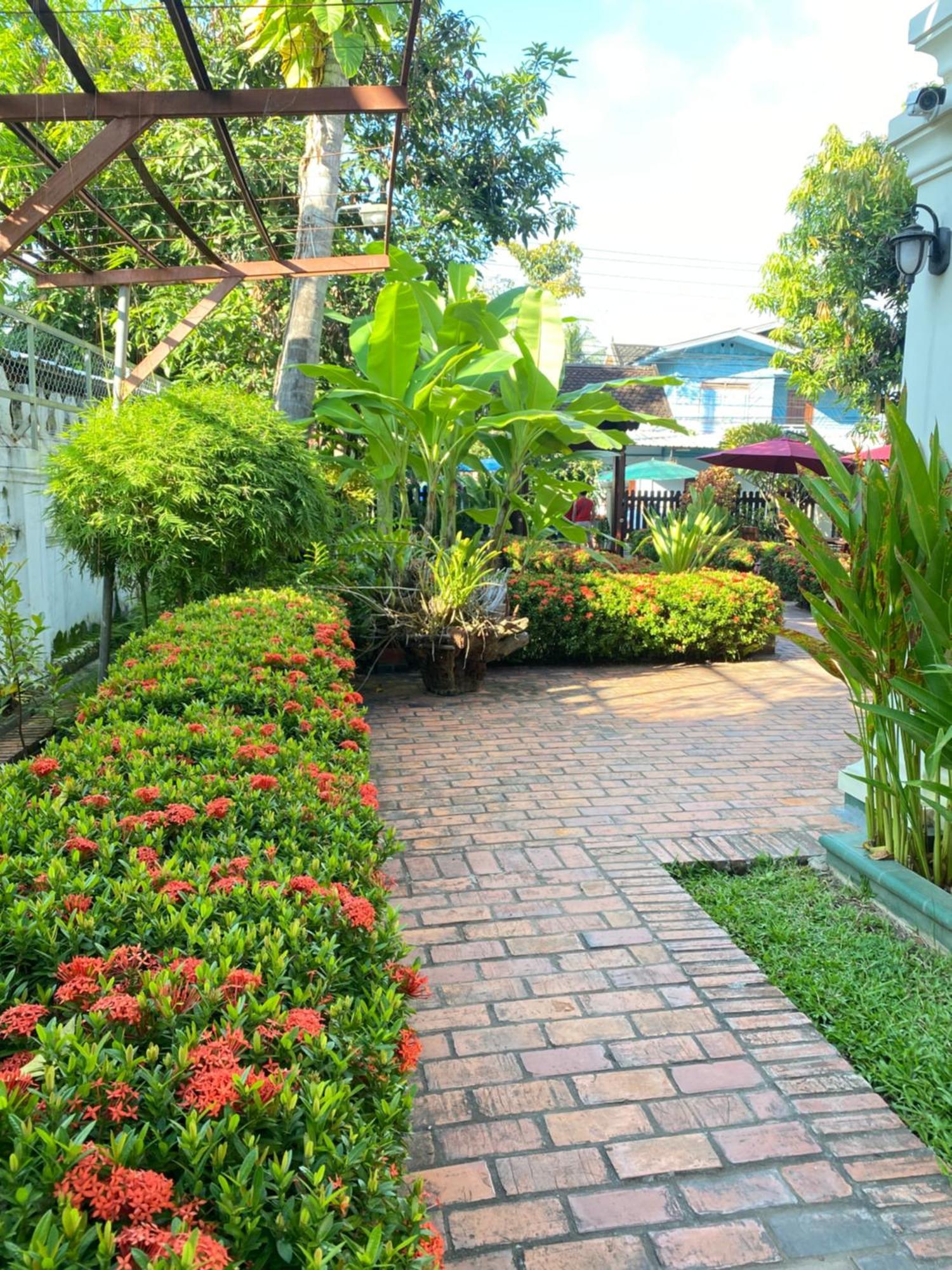 Luang Prabang Residence & Travel Exterior photo